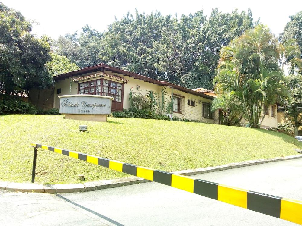 Hotel Poblado Campestre Medellin Exterior photo