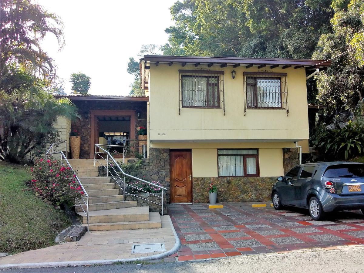 Hotel Poblado Campestre Medellin Exterior photo