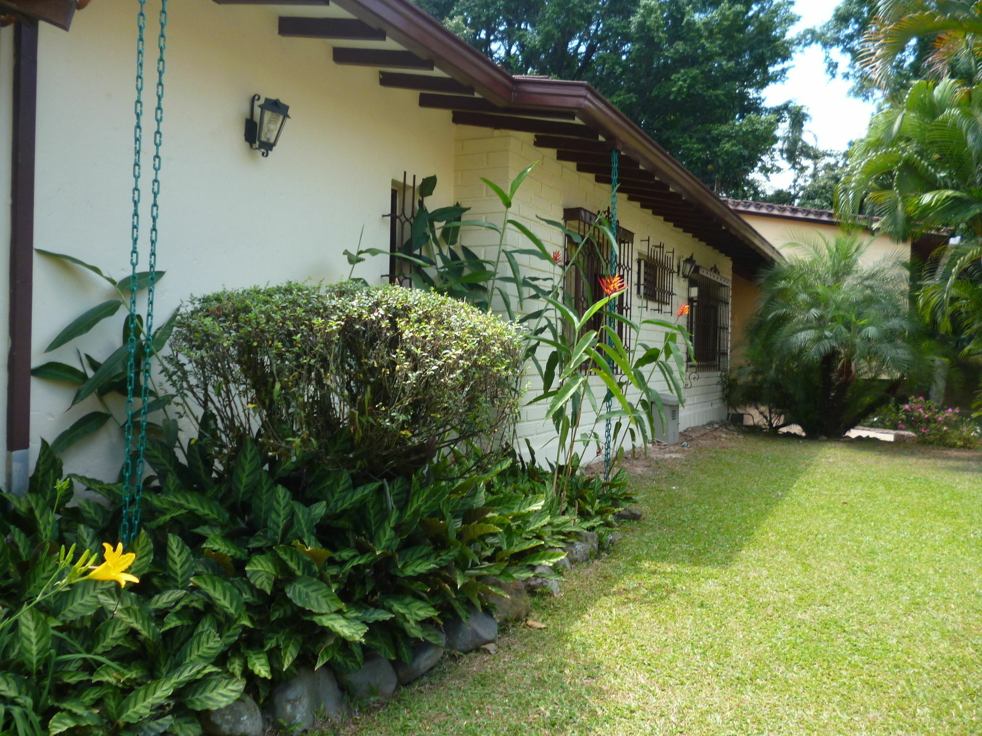 Hotel Poblado Campestre Medellin Exterior photo