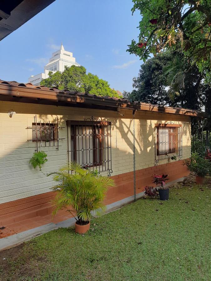 Hotel Poblado Campestre Medellin Exterior photo